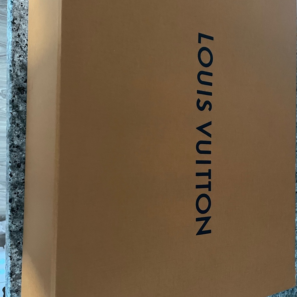 Louis Vuitton Tan Box with Black Logo